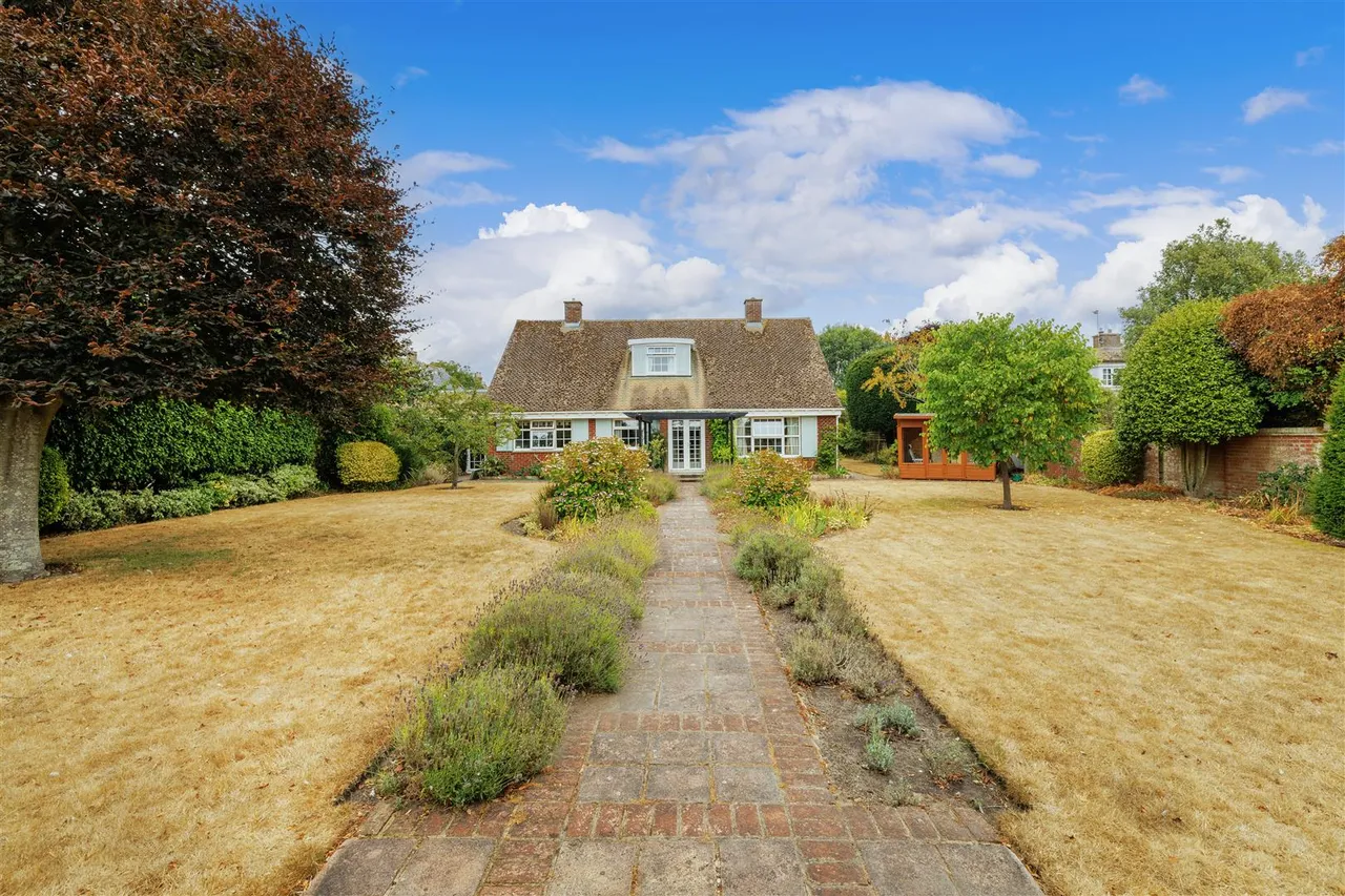 3 bed house for sale, The Common, Southwold, IP18