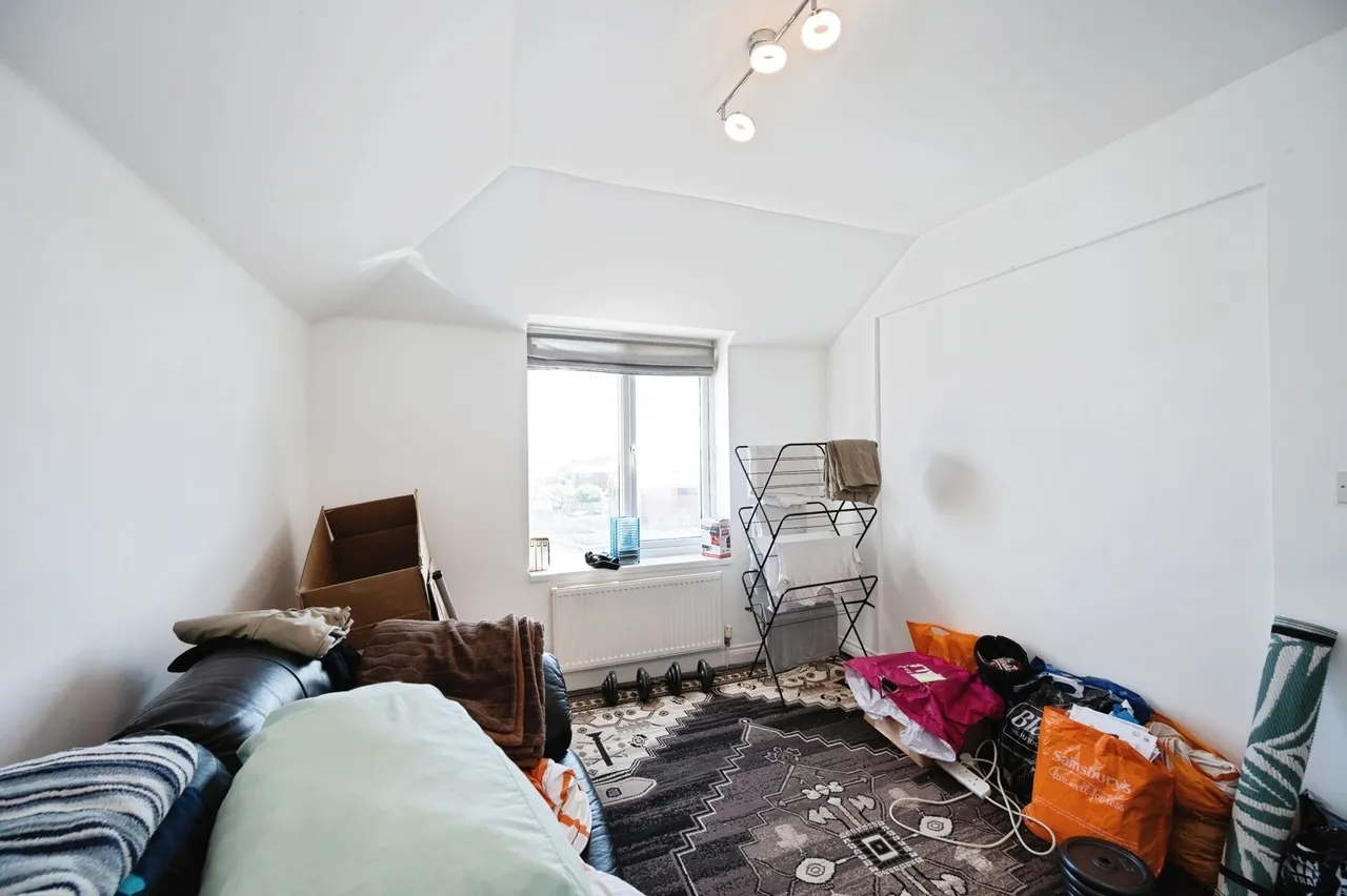 Southwood Road, Hayling Island, PO11, photo 8