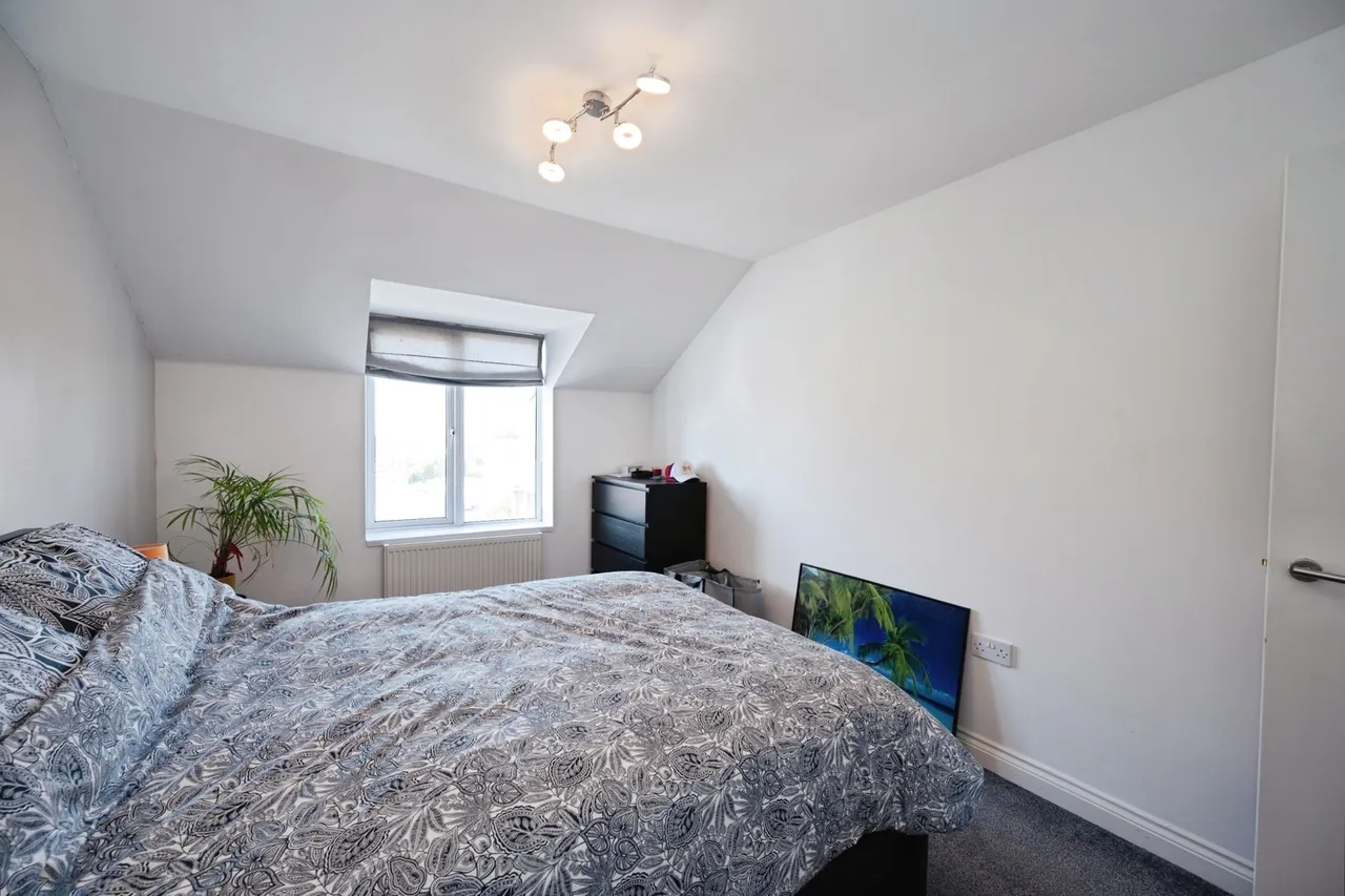 Southwood Road, Hayling Island, PO11, photo 5