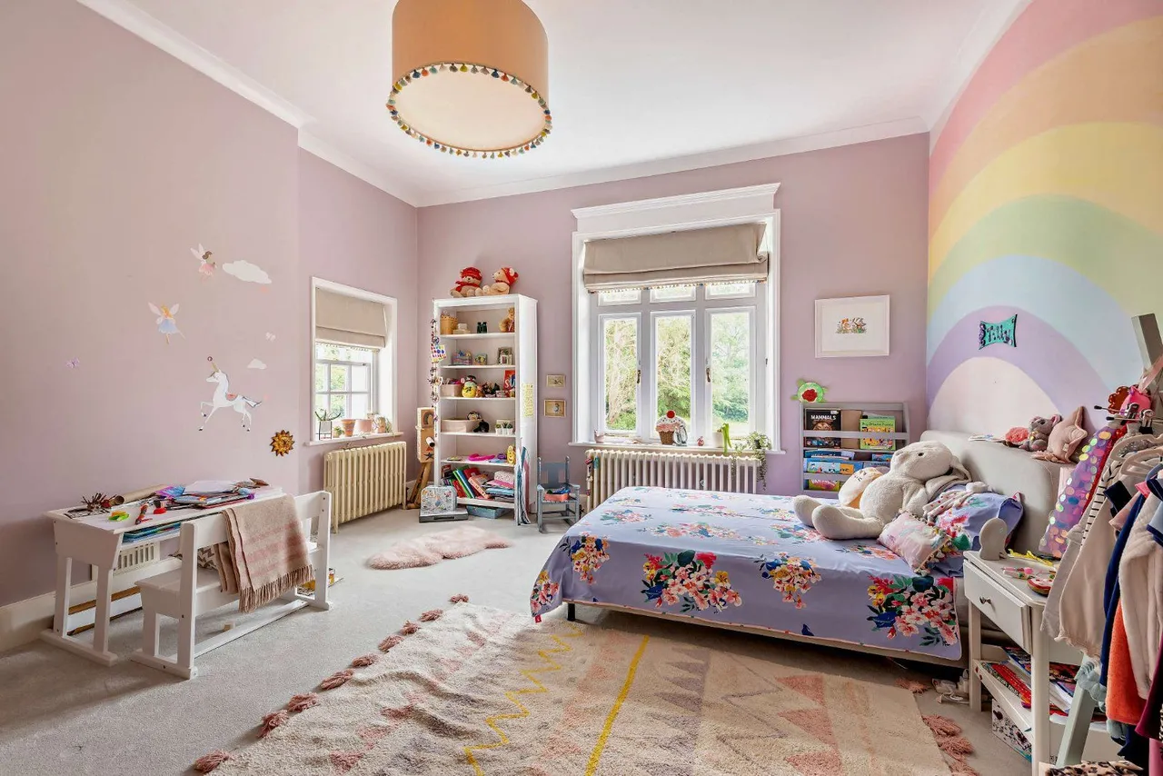 Bognor Road, Broadbridge Heath, Horsham, West Sussex, RH12 3PT, photo 12