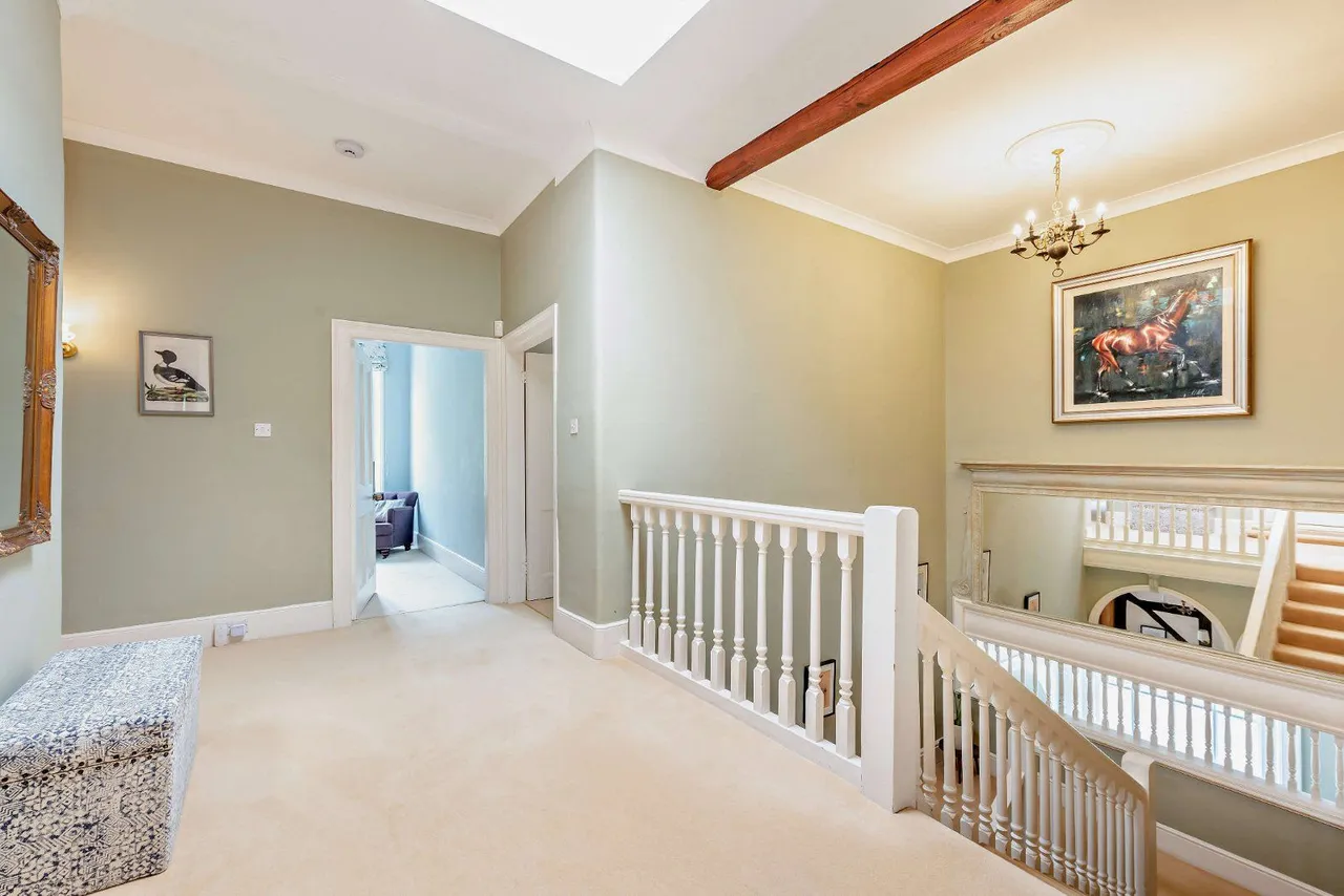 Bognor Road, Broadbridge Heath, Horsham, West Sussex, RH12 3PT, photo 9