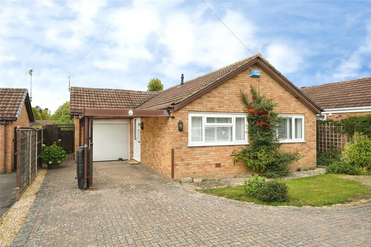 2 bed house for sale, Wheatway, Abbeydale, GL4
