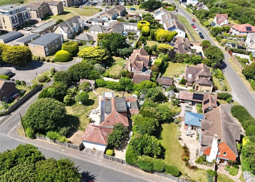 Milford on Sea, Lymington, photo 38