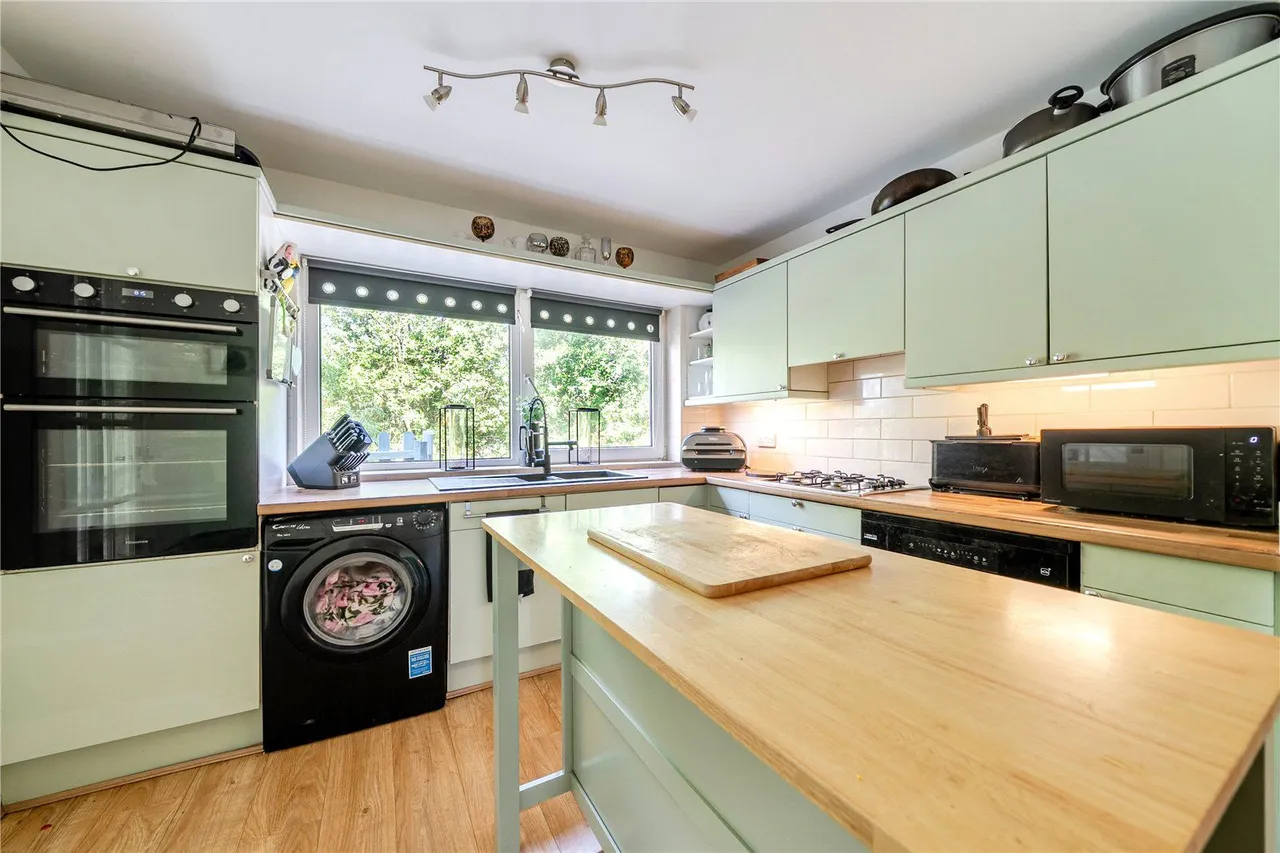 Adelaide Street, Crawshawbooth, BB4, photo 4