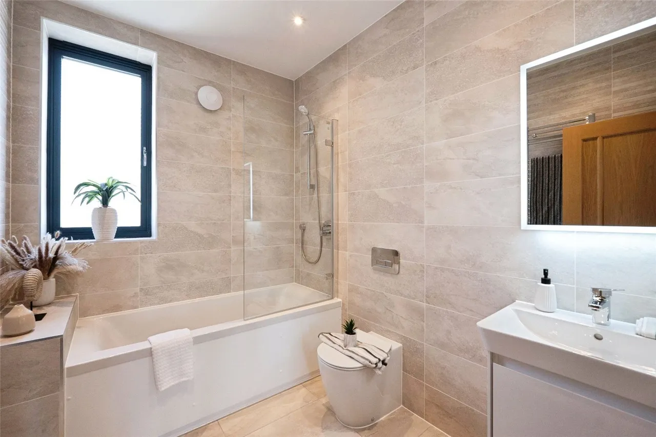 Guston Heights, Guston, Dover, Kent, CT15, photo 9