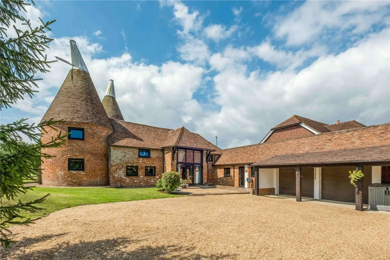 4 bed house for sale, Moorstock Lane, Sellindge, TN25