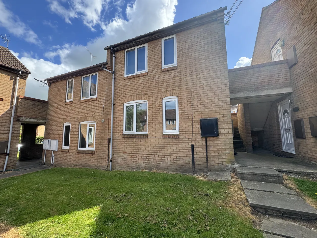 1 bed flat to rent — Batchelor Close, AYLESBURY