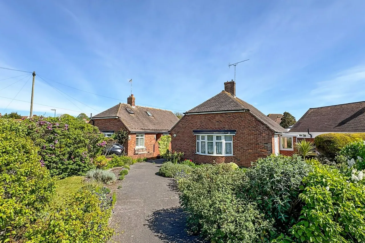 3 bed house for sale, East Preston, Littlehampton, BN16