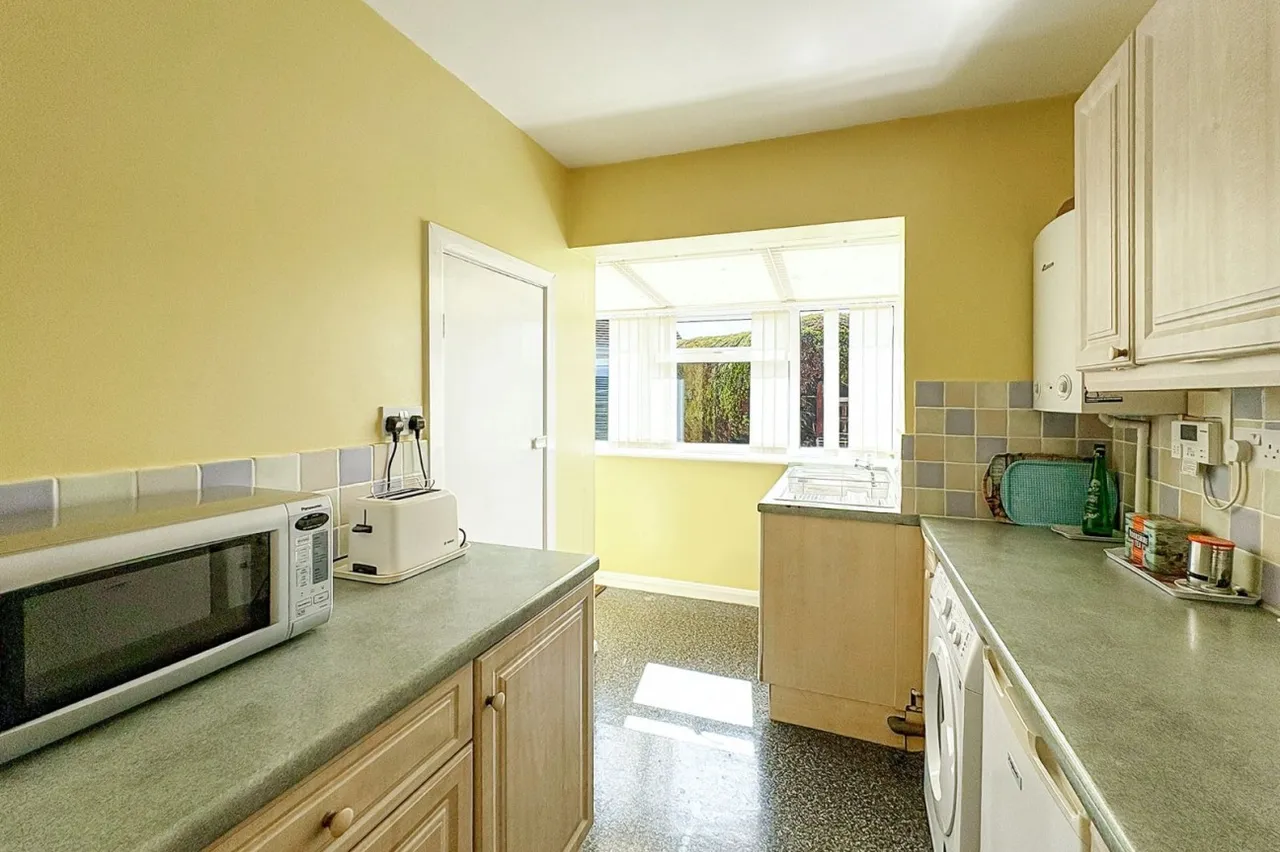 East Preston, Littlehampton, BN16, photo 4