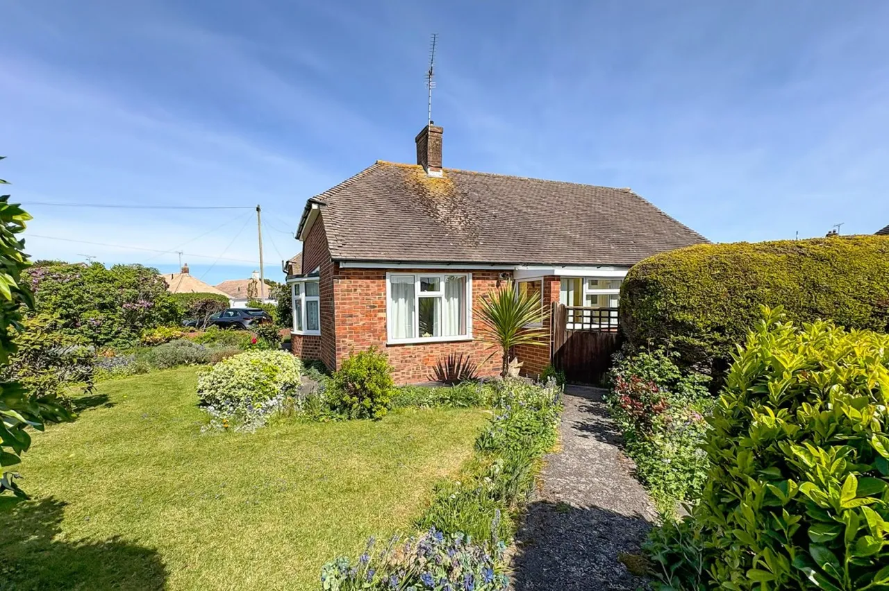 East Preston, Littlehampton, BN16, photo 15