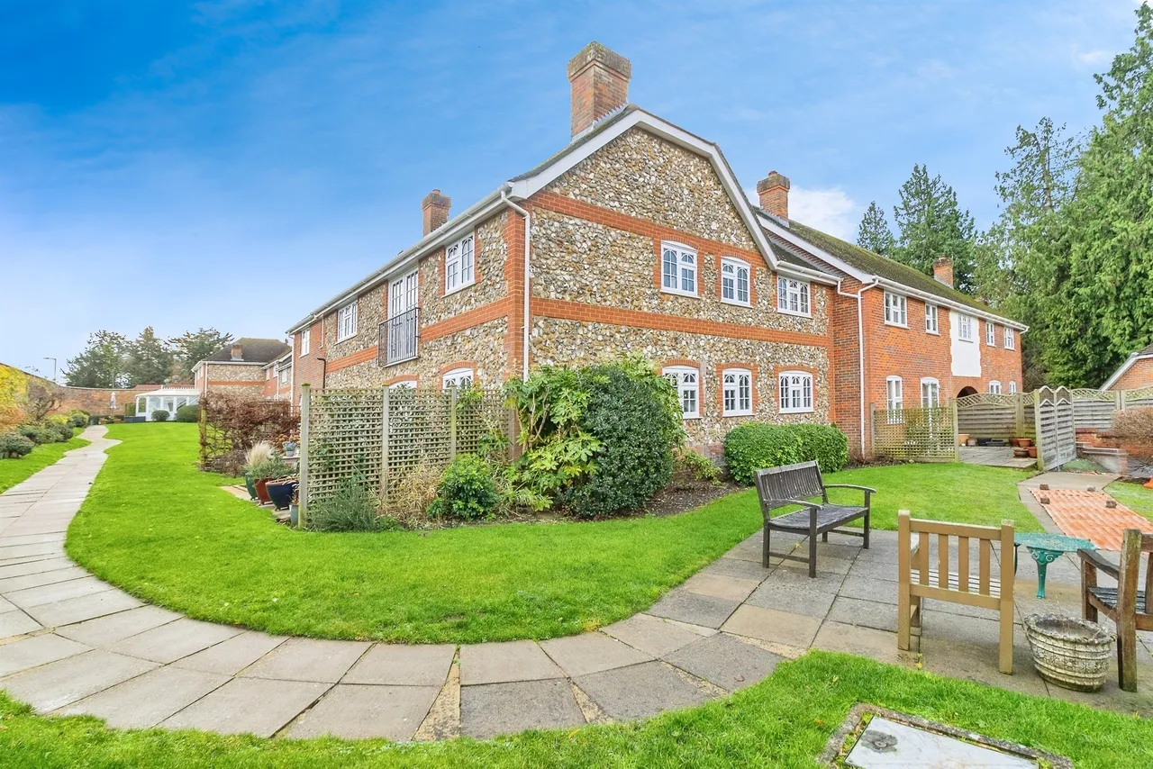 Dunsley Place, Tring, HP23, photo 23