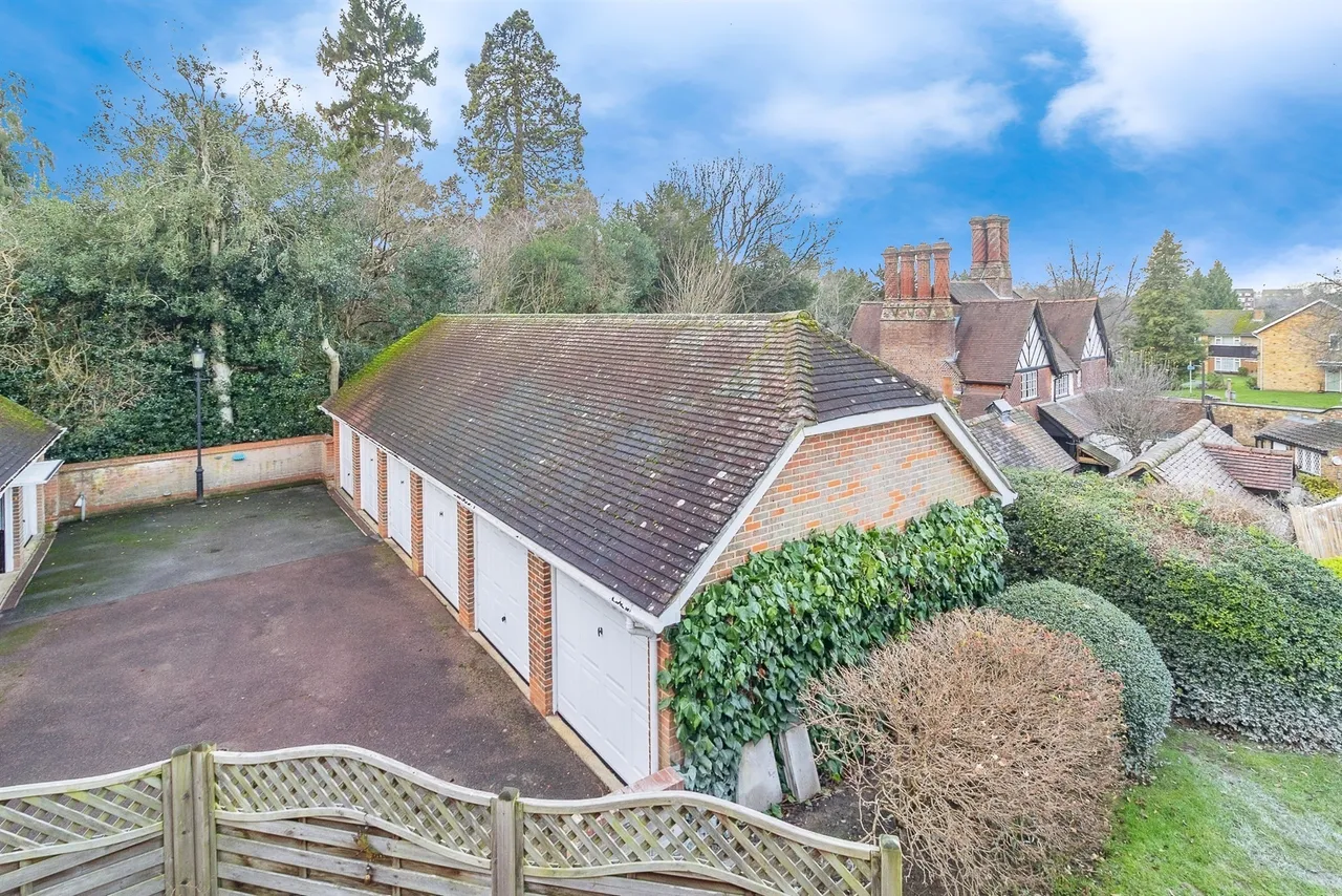 Dunsley Place, Tring, HP23, photo 16