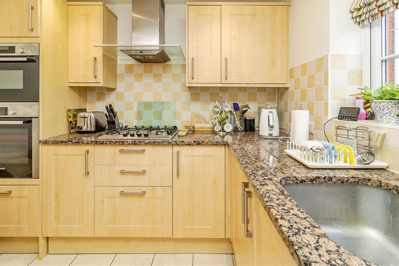 Dunsley Place, Tring, HP23, photo 6