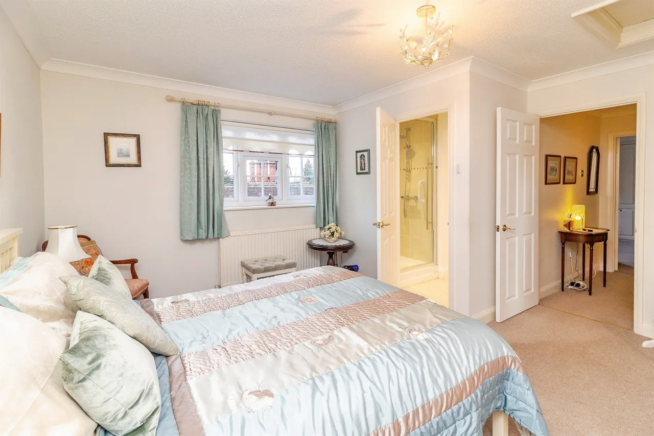 Dunsley Place, Tring, HP23, photo 10