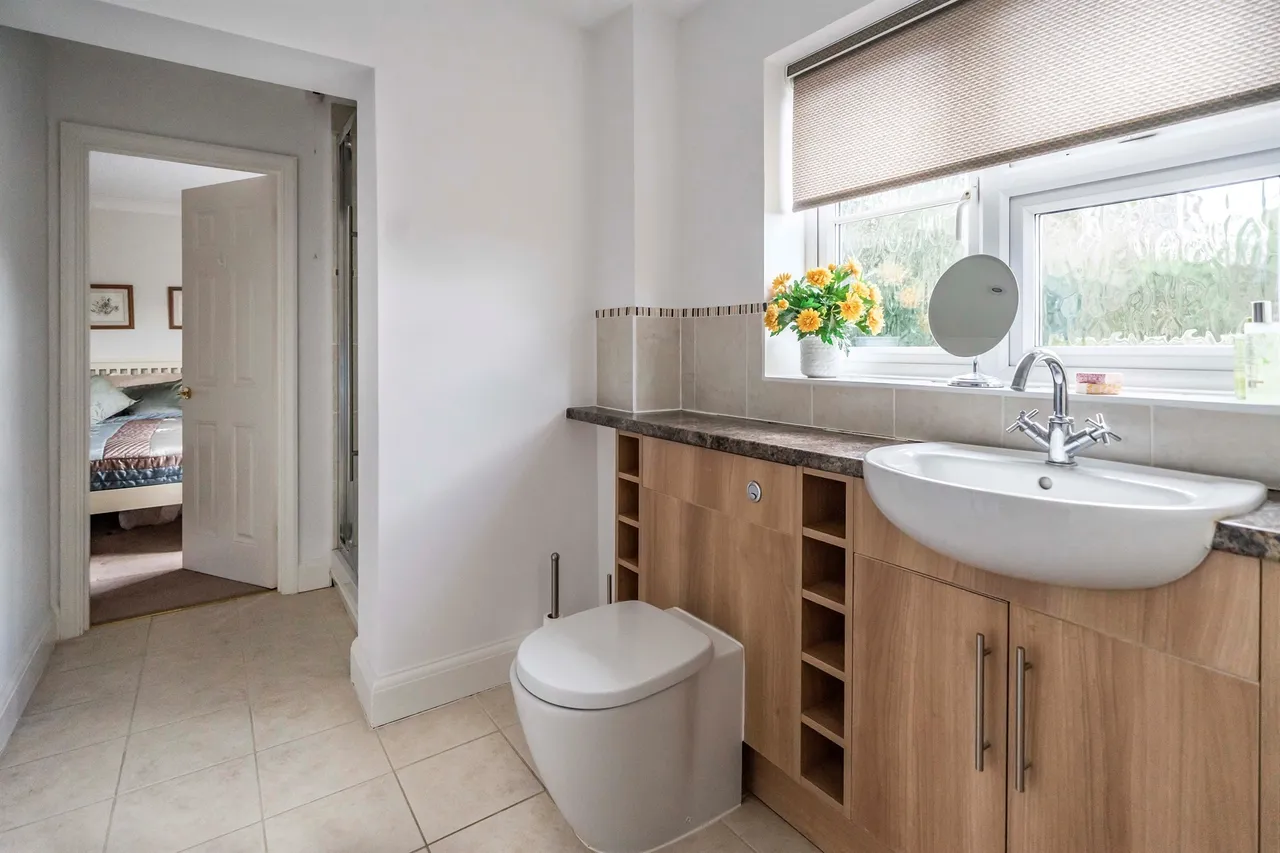 Dunsley Place, Tring, HP23, photo 13