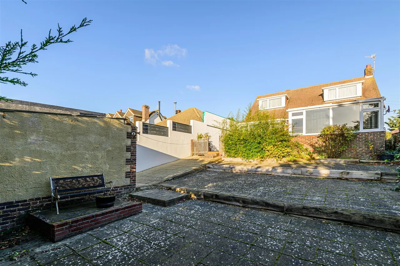Fairholme Road, Newhaven, photo 12