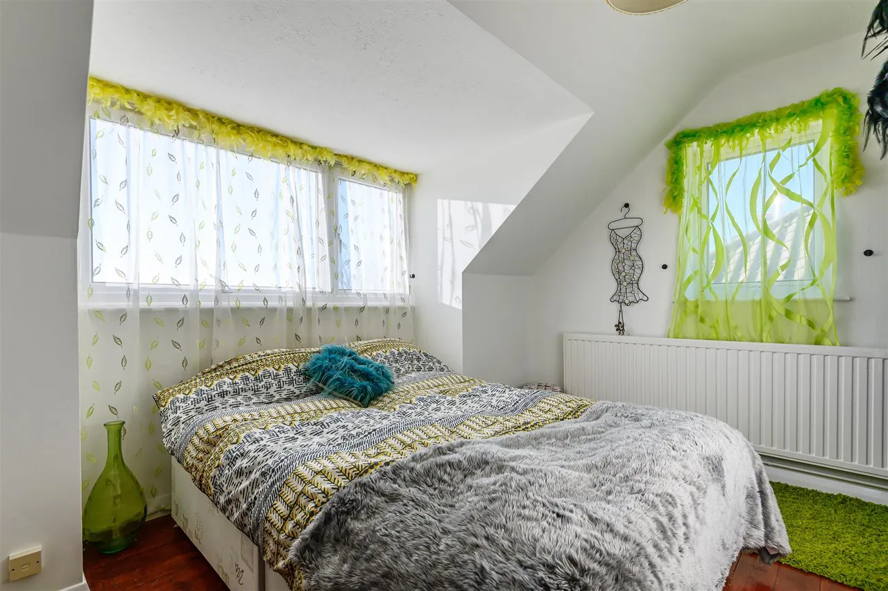 Fairholme Road, Newhaven, photo 9