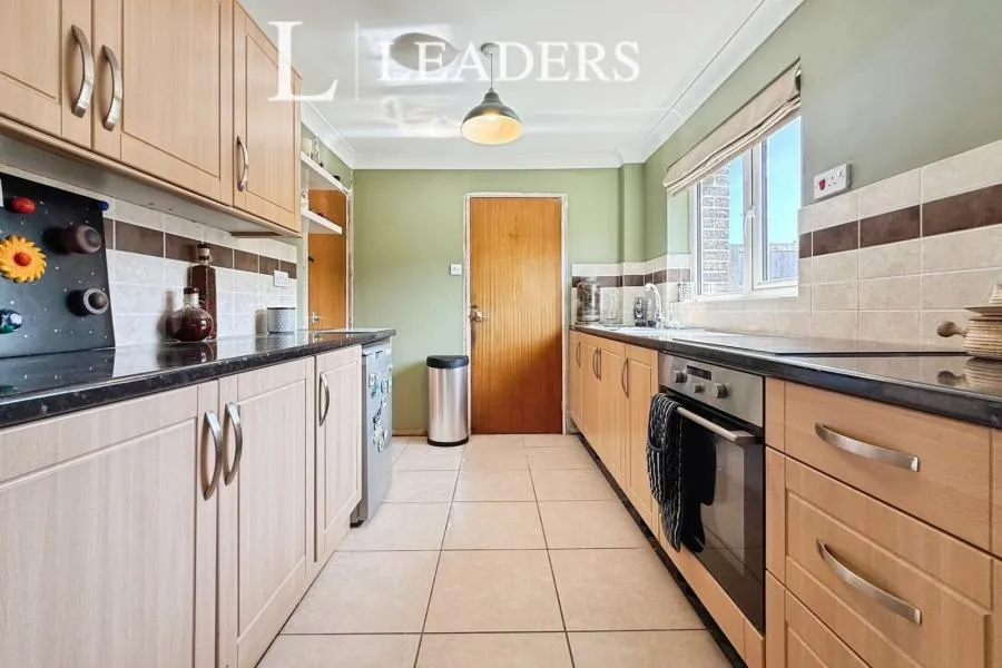 Southway, Gosport, PO13, photo 3
