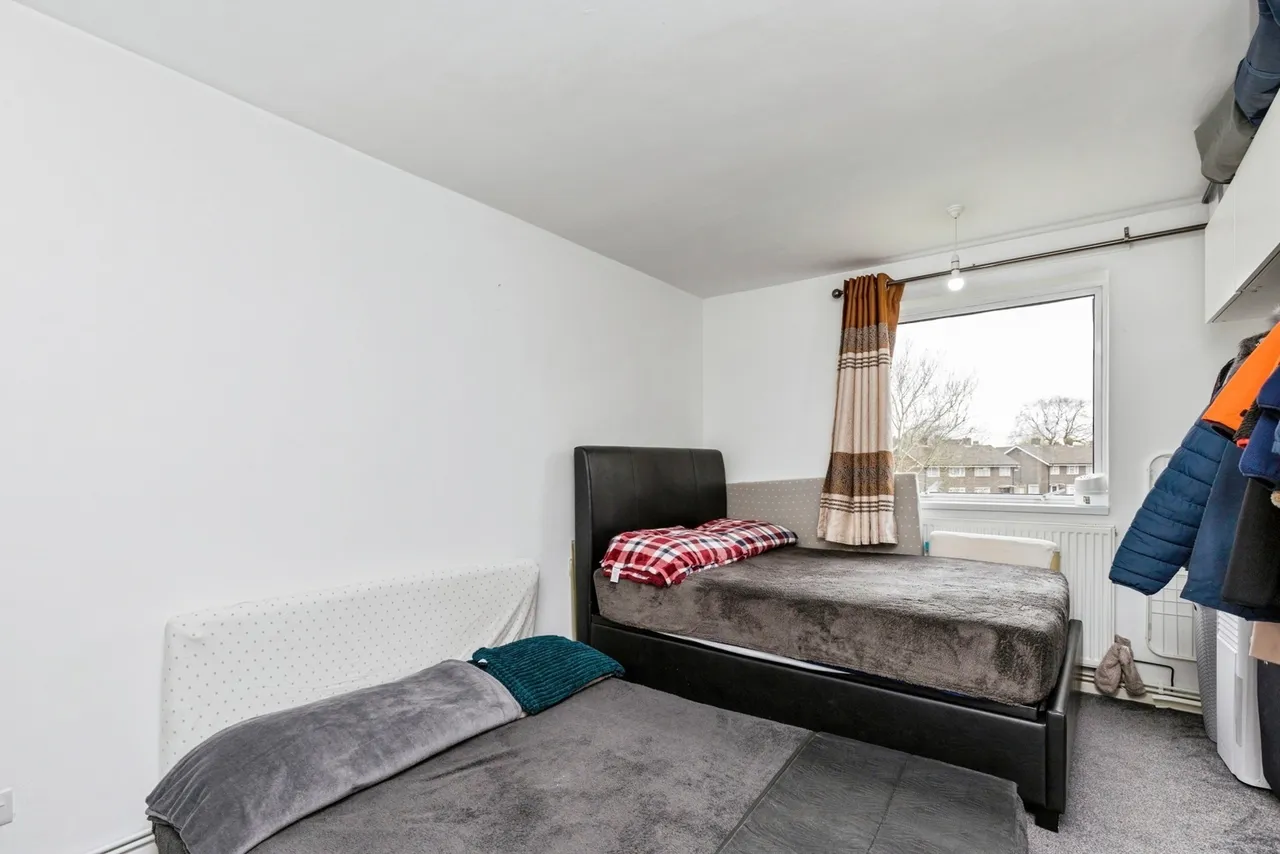 Highams Hill, Crawley, RH11, photo 6