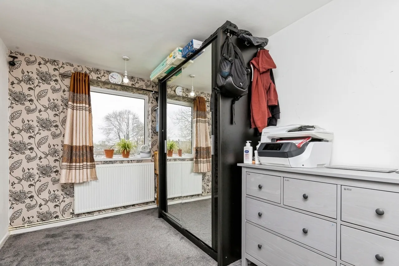 Highams Hill, Crawley, RH11, photo 9