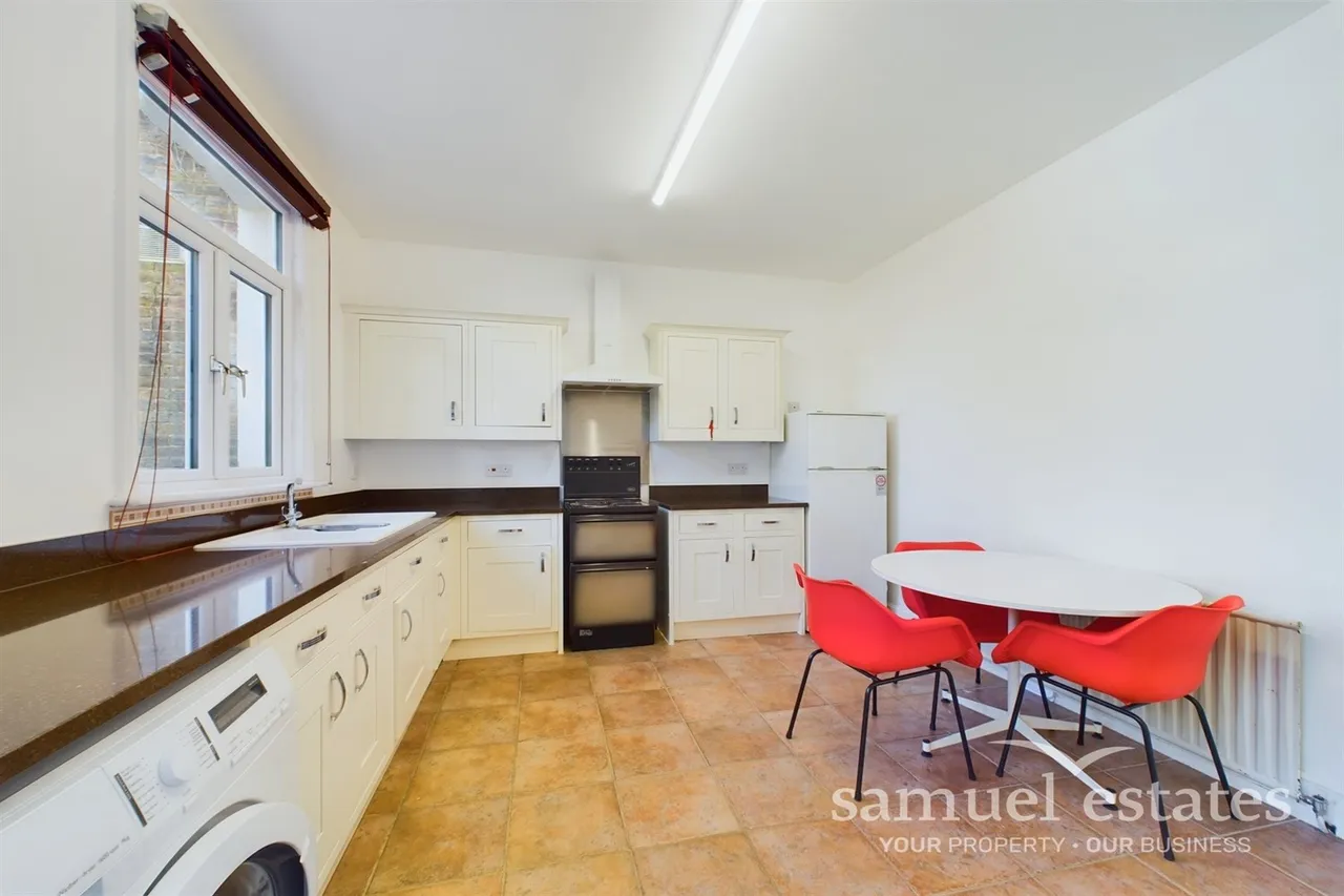 Streatham Hill, London, Greater London, SW2 4PP, photo 5