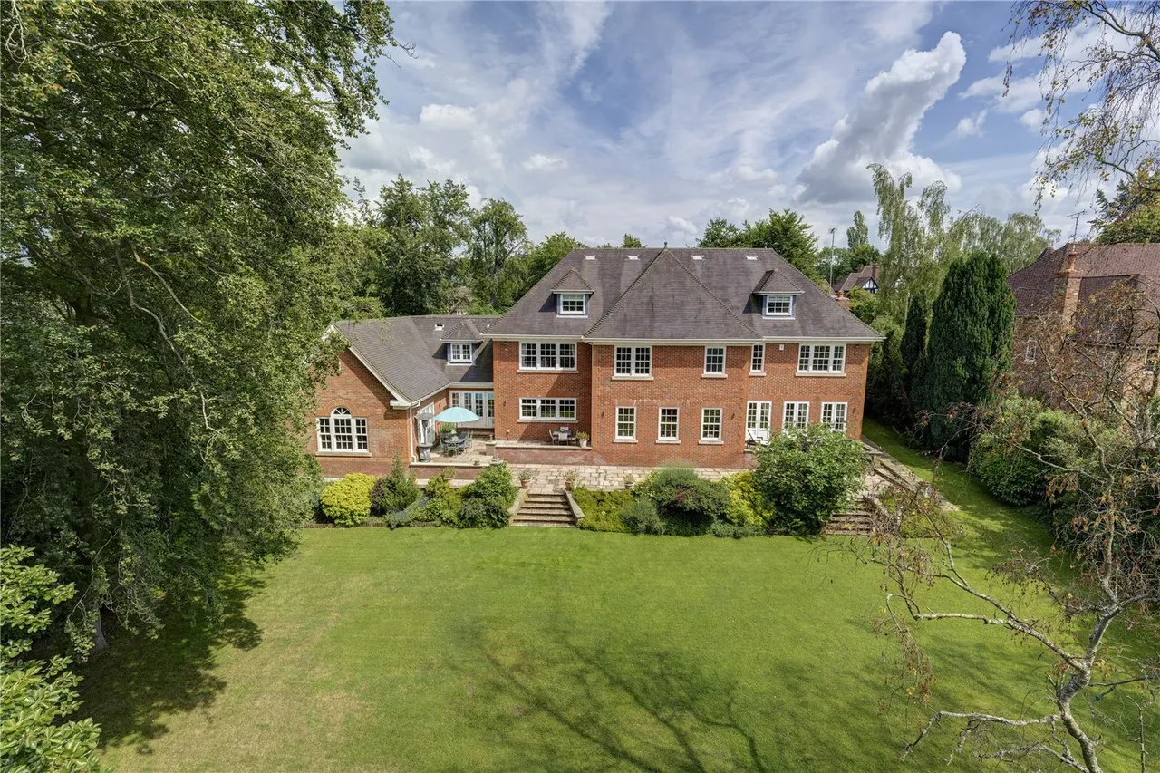 Westfield Road, Beaconsfield, HP9, photo 2