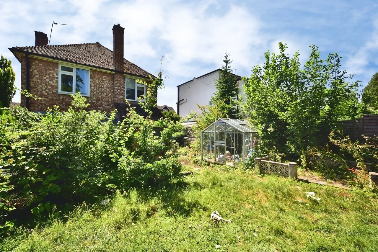 Pine Grove, Penenden Heath, MAIDSTONE, Kent, ME14, photo 17