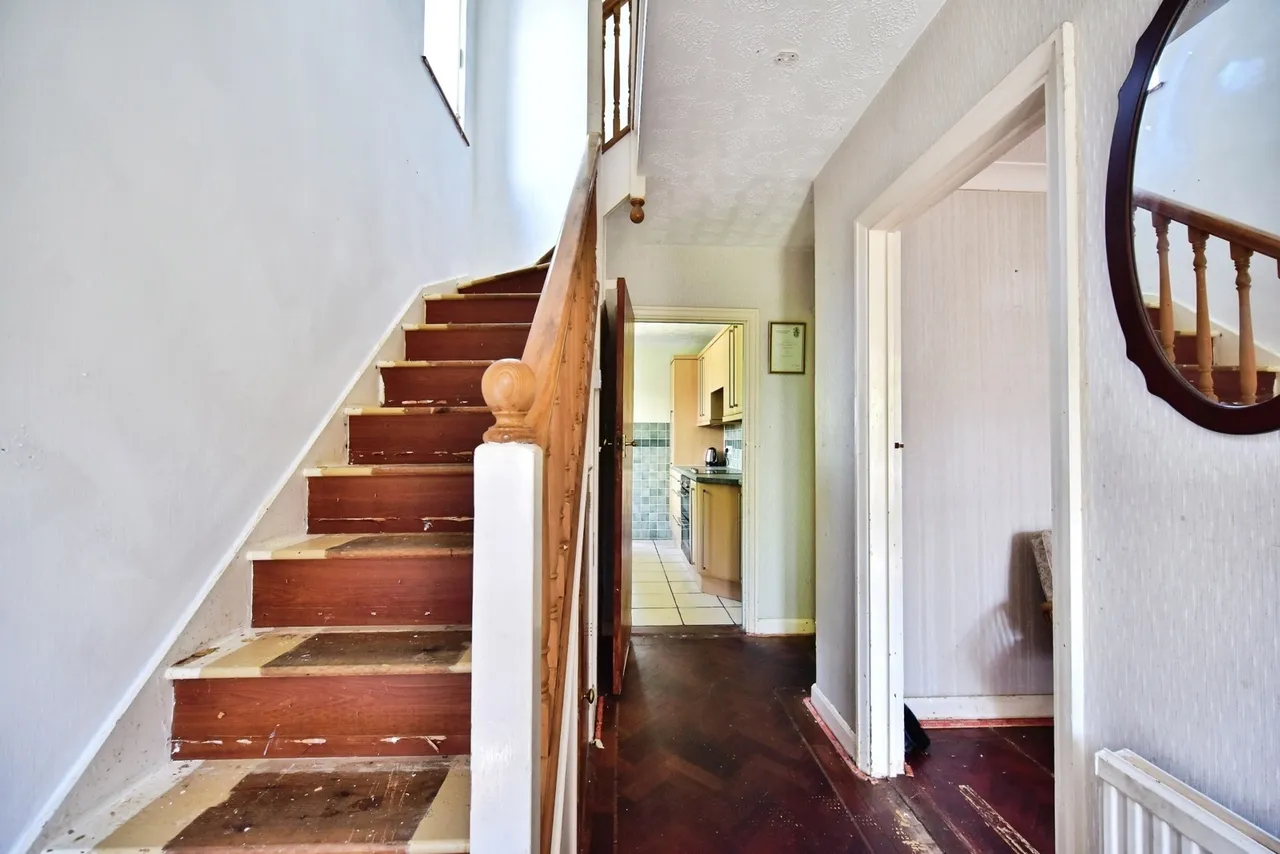 Pine Grove, Penenden Heath, MAIDSTONE, Kent, ME14, photo 9