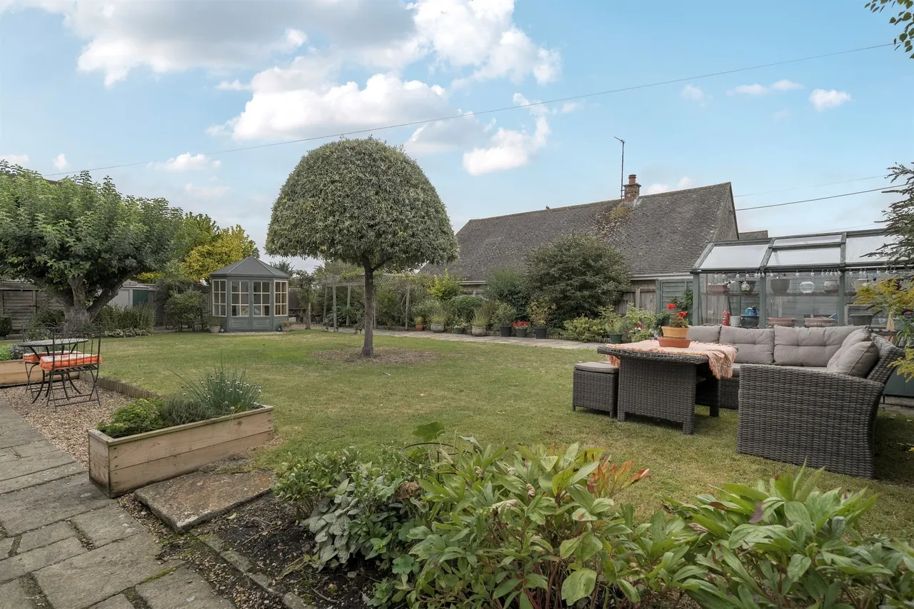 Court Lane, Edington, BA13, photo 2