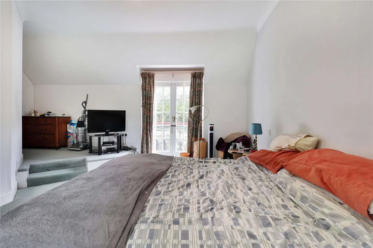 Broadwater Down, Tunbridge Wells, Kent, TN2 5NX, photo 11