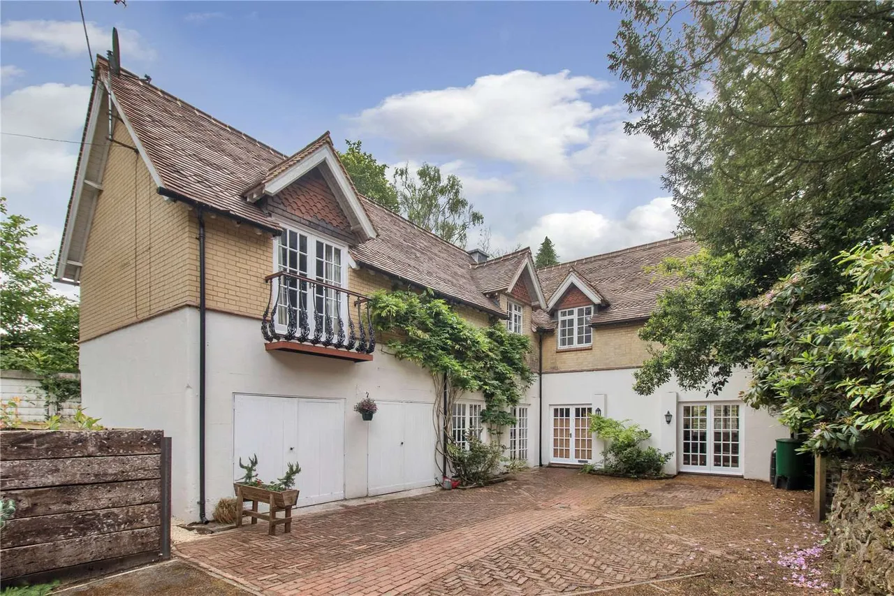 4 bed house for sale — Broadwater Down, Tunbridge Wells, Kent, TN2 5NX