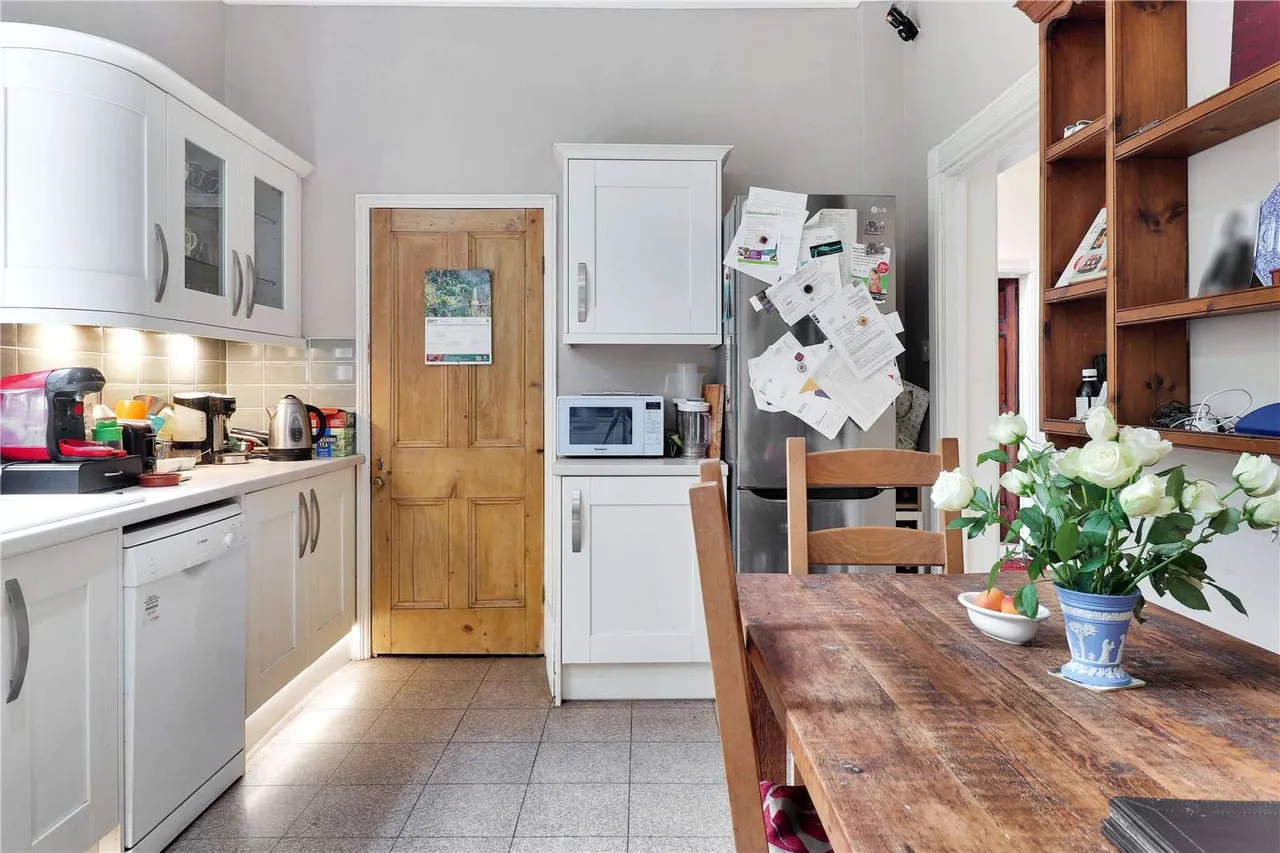Broadwater Down, Tunbridge Wells, Kent, TN2 5NX, photo 8