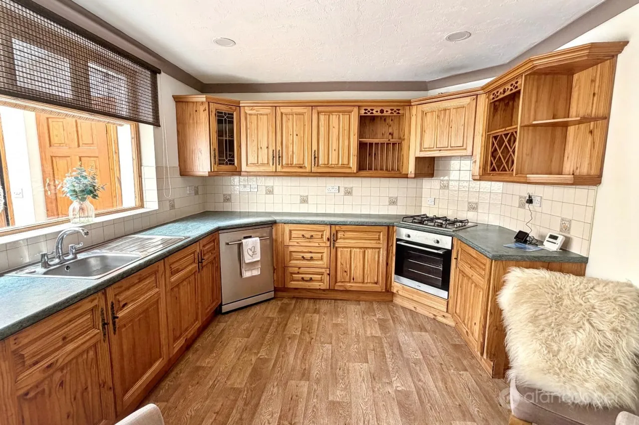 Wolvey Road, Bulkington, CV12, photo 7