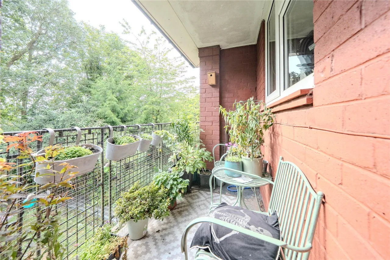 Tinshill Mount, Leeds, LS16, photo 7