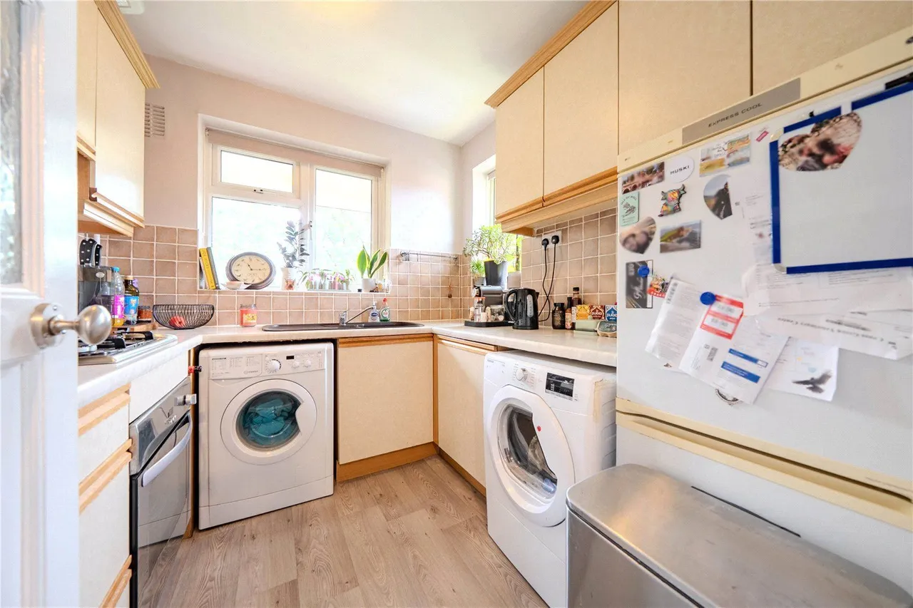 Tinshill Mount, Leeds, LS16, photo 3