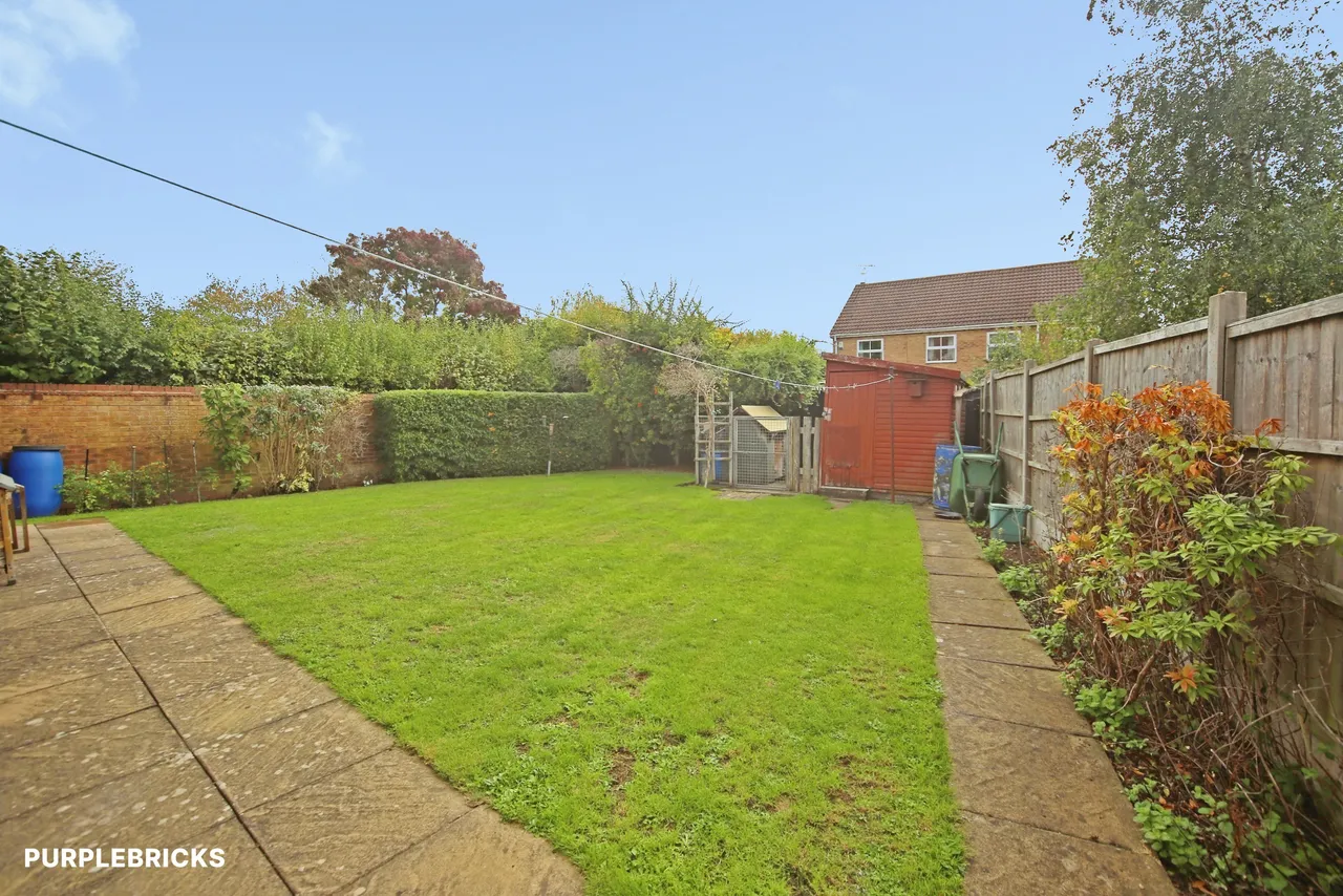 Johns Close, Studley, B80, photo 29