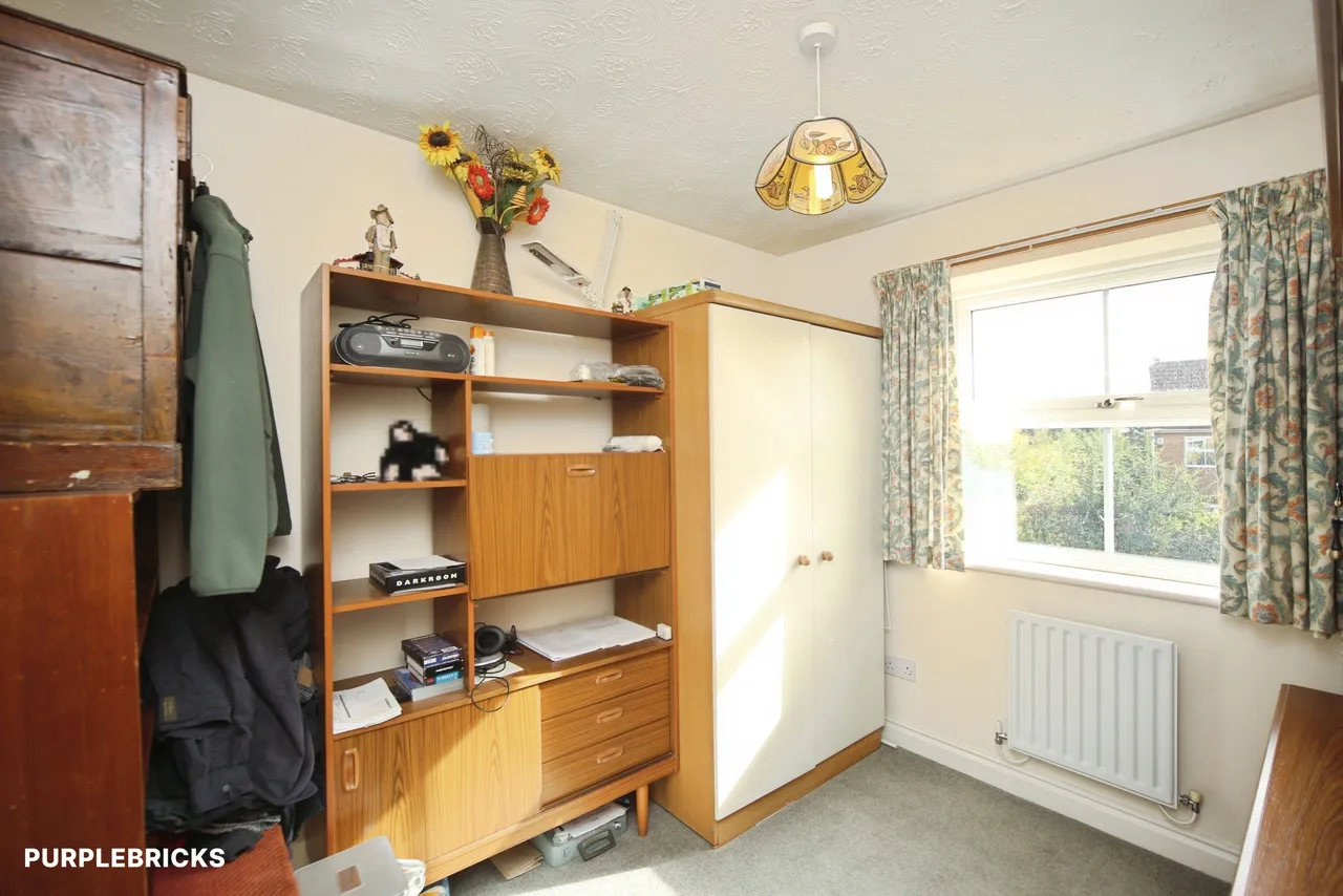 Johns Close, Studley, B80, photo 17