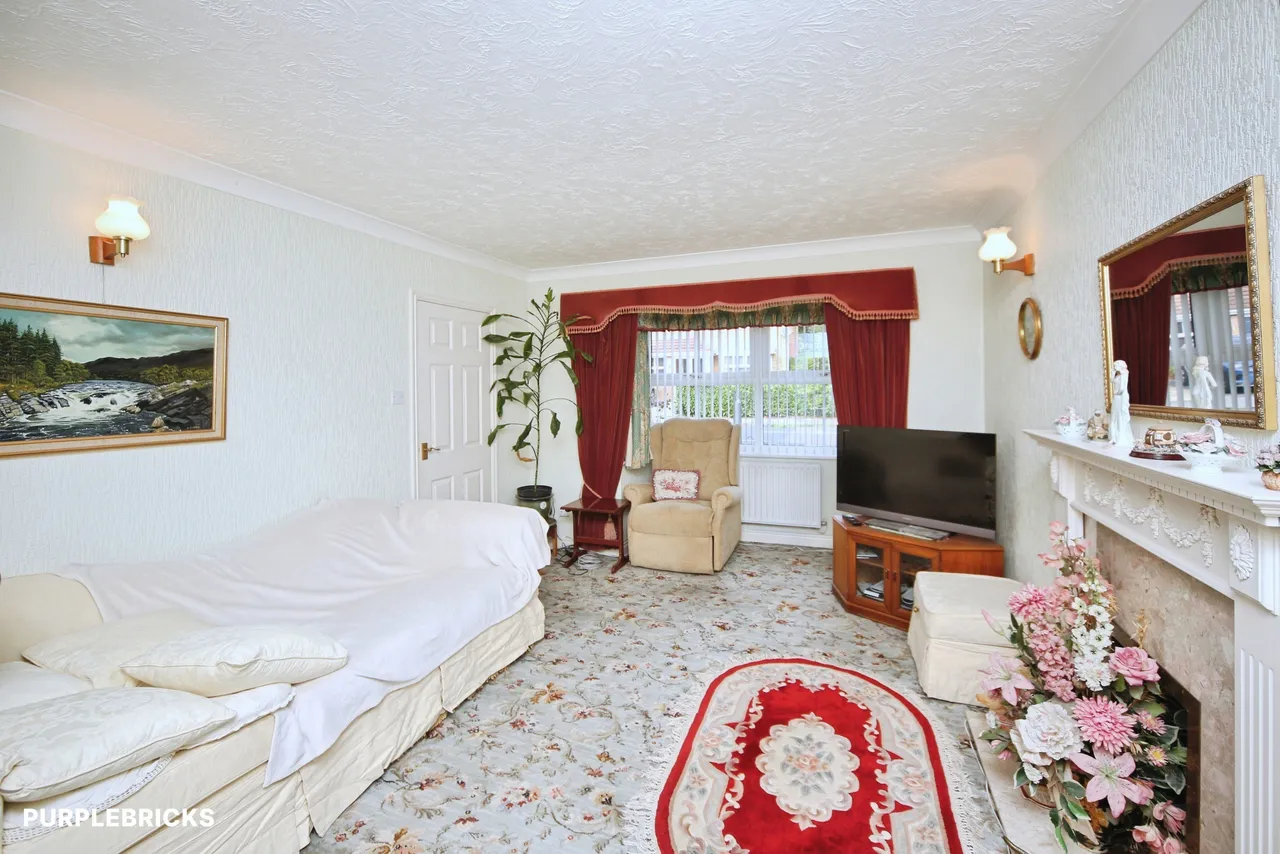 Johns Close, Studley, B80, photo 4