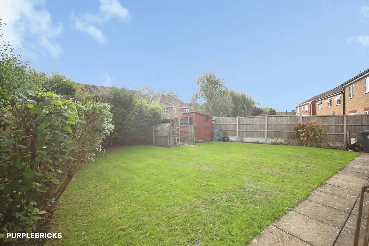 Johns Close, Studley, B80, photo 30