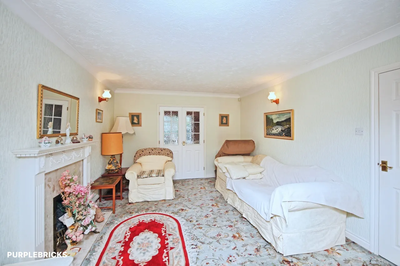 Johns Close, Studley, B80, photo 5