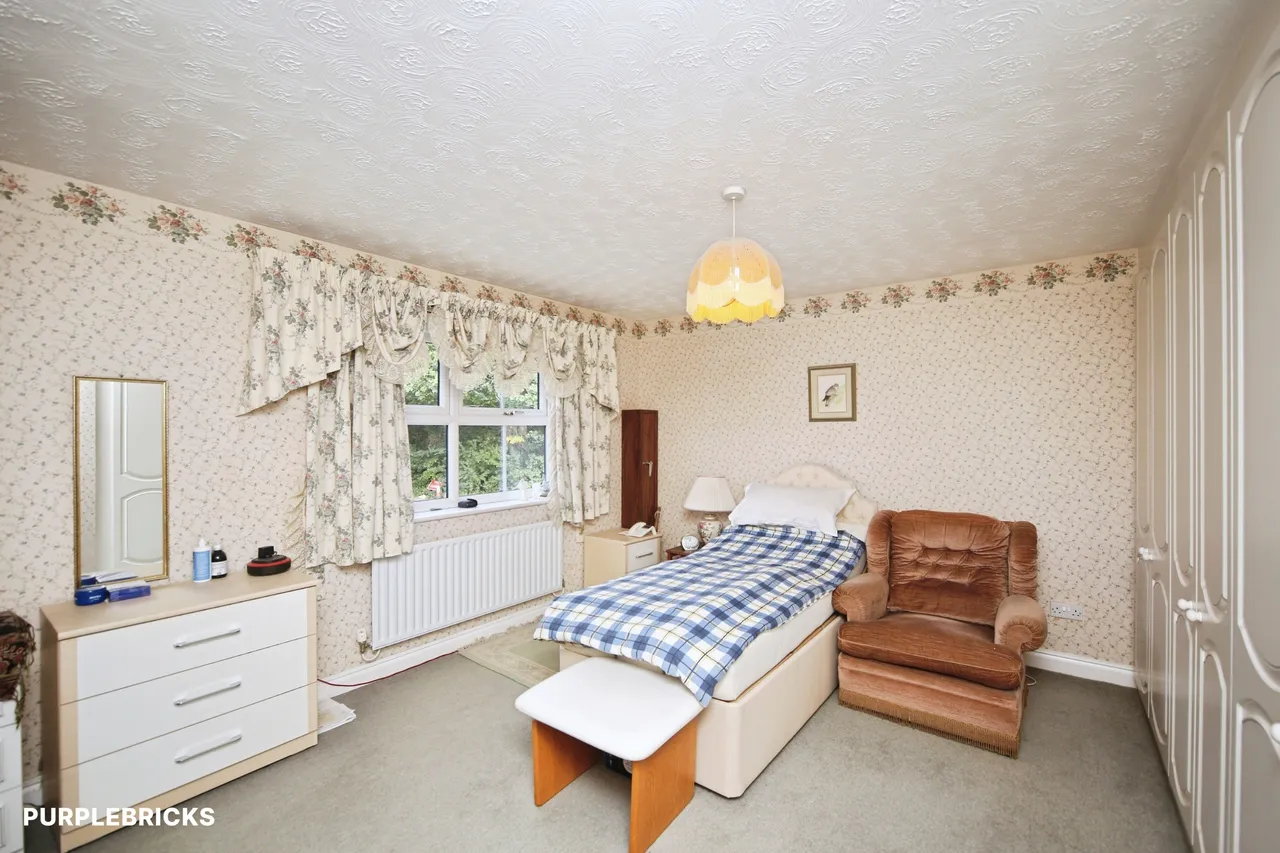 Johns Close, Studley, B80, photo 18