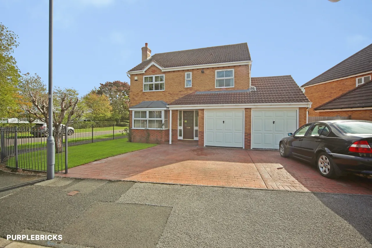 4 bed house for sale, Johns Close, Studley, B80
