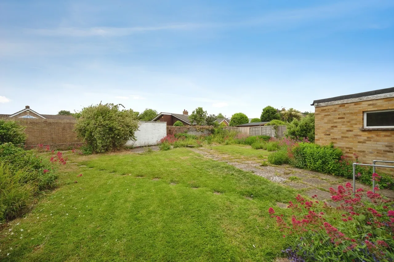 Hollow Lane, Hayling Island, PO11, photo 5