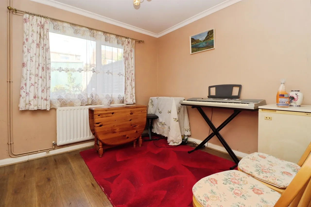 Alder Close, Desborough, NN14, photo 8