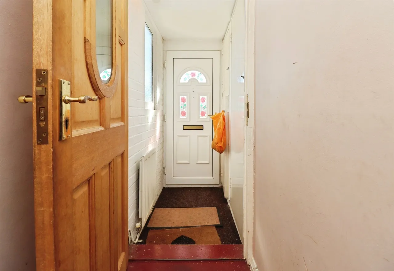 Alder Close, Desborough, NN14, photo 10