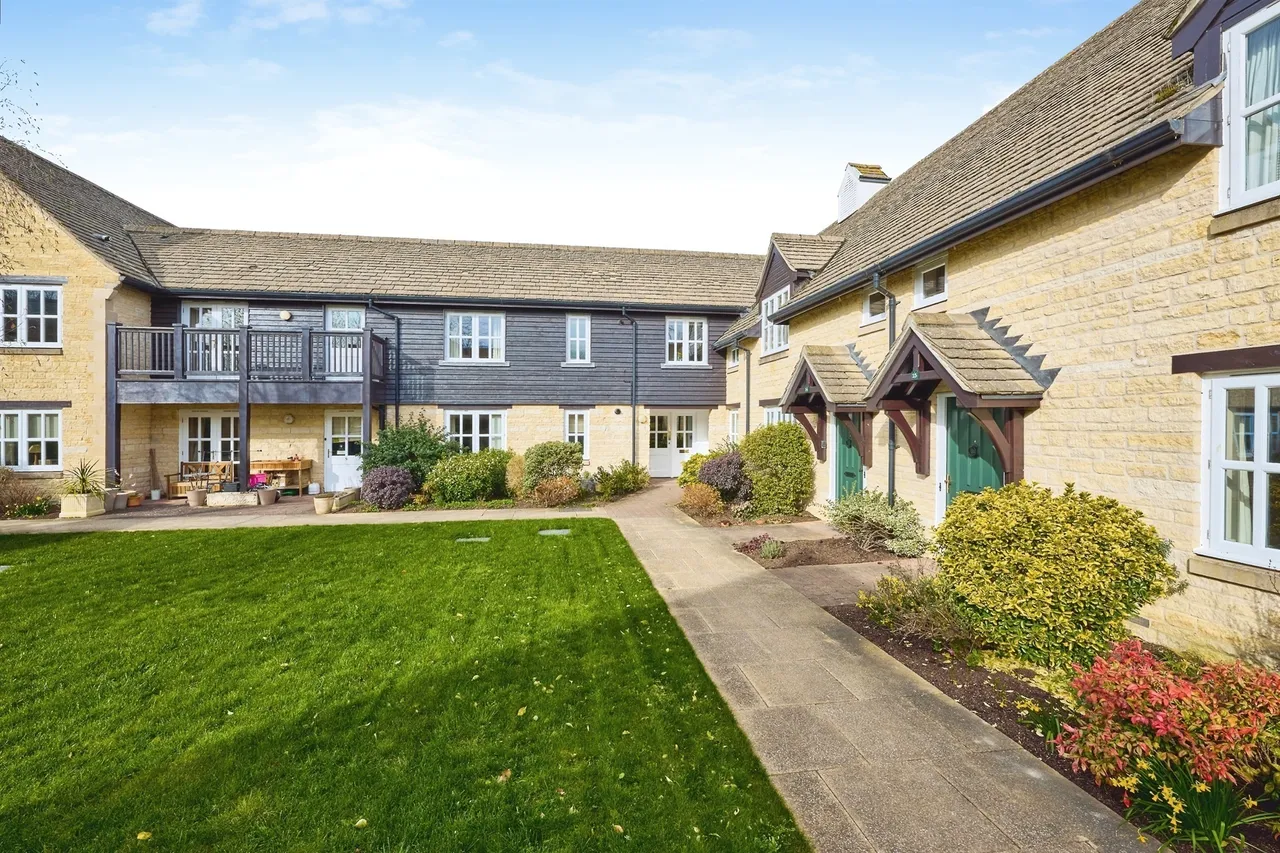 Carysfort Close, Peterborough, PE8, photo 12