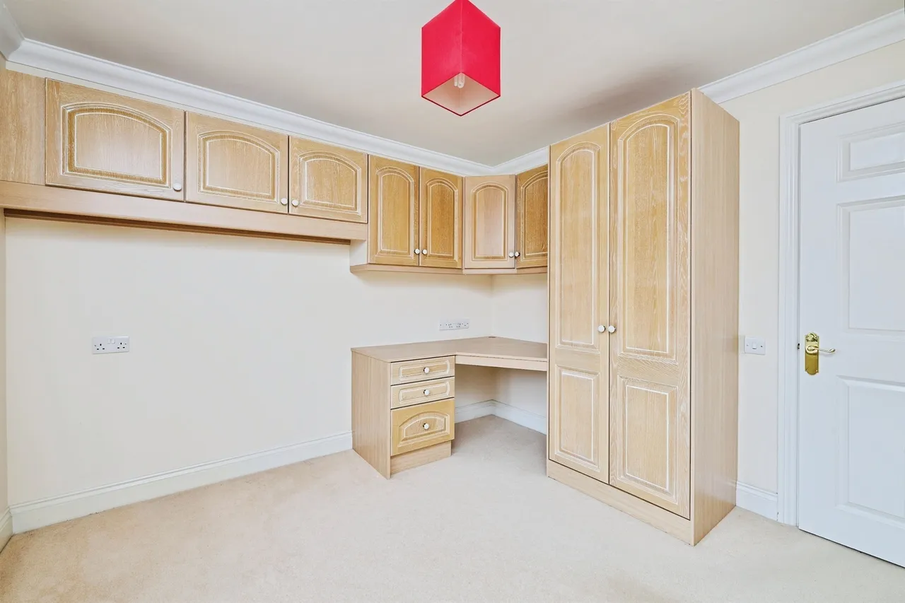 Carysfort Close, Peterborough, PE8, photo 10