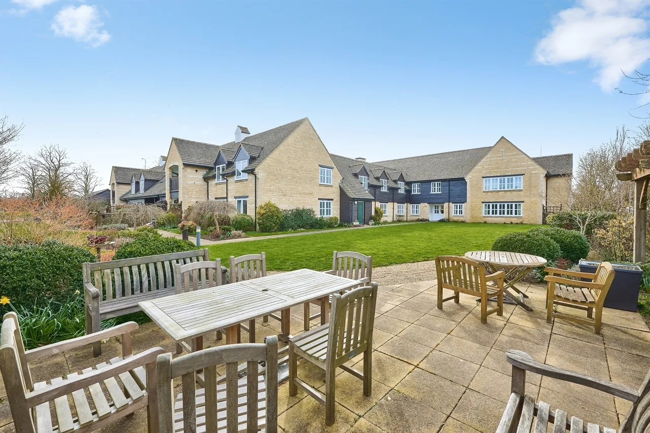 Carysfort Close, Peterborough, PE8, photo 14