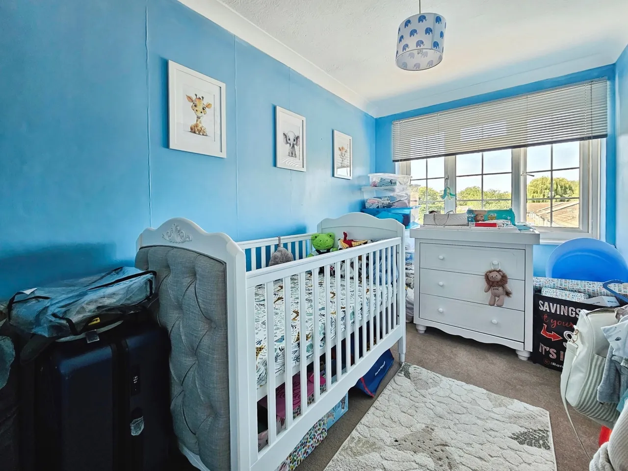 Waters Drive, Staines-upon-Thames, TW18, photo 4