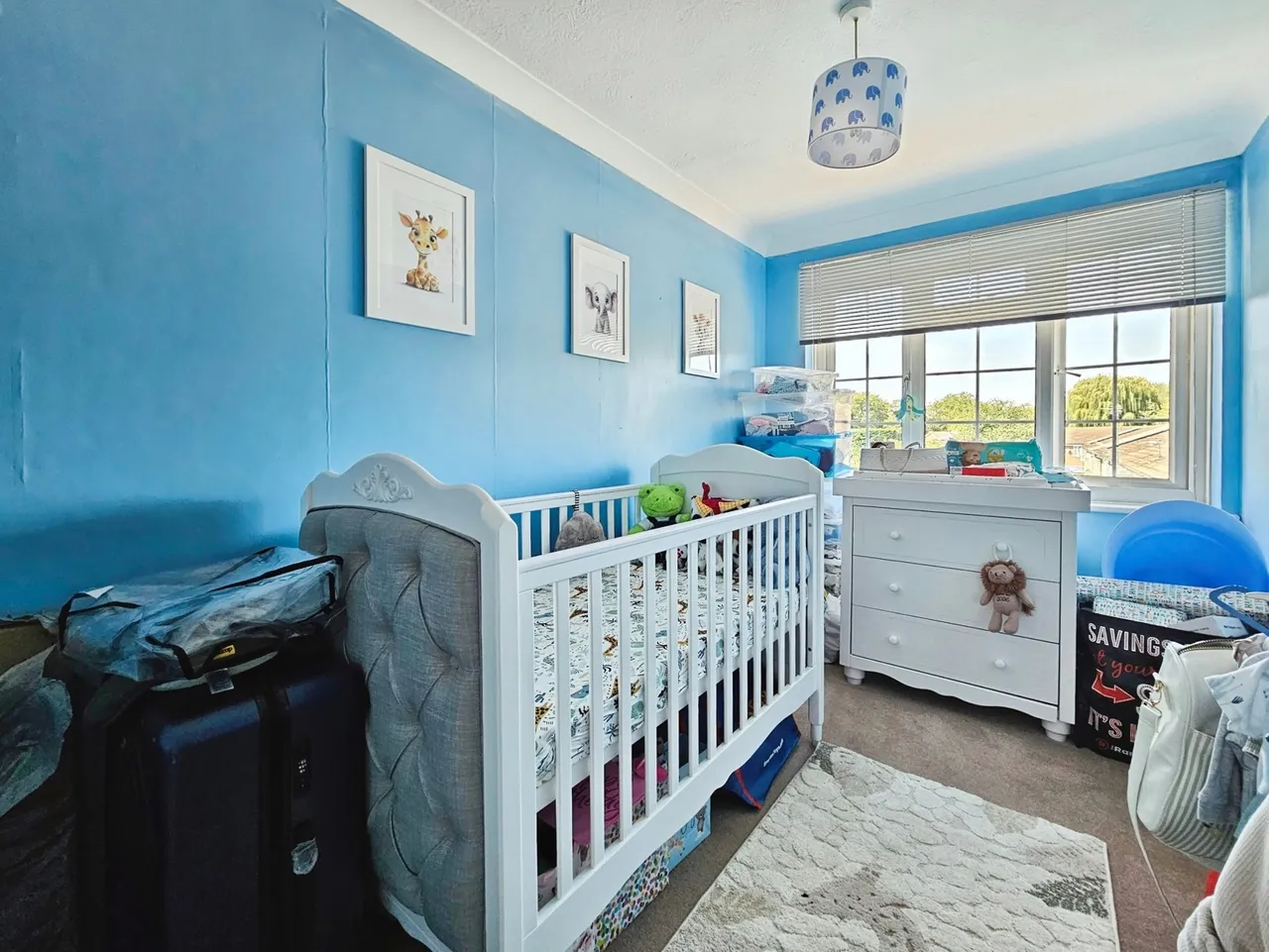 Waters Drive, Staines-upon-Thames, TW18, photo 6